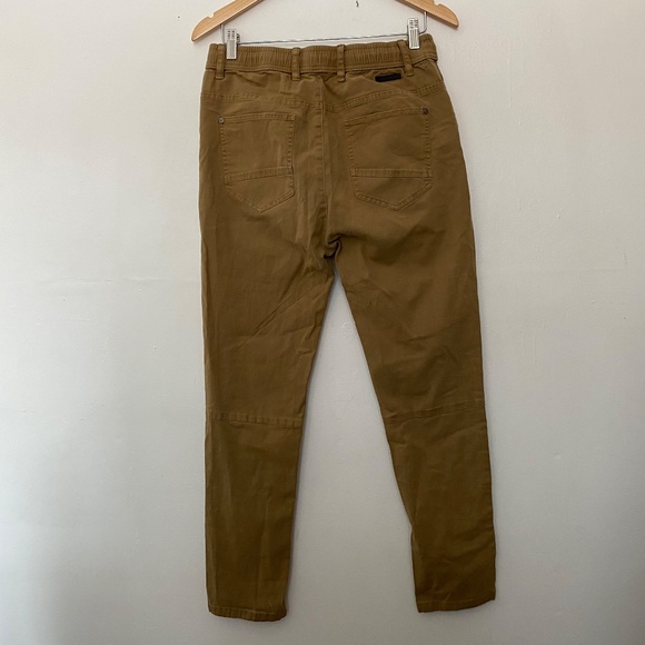 Civil Society Edwin Slouch Straight Leg Flat Front Casual Pants in Camel - Picture 4 of 6
